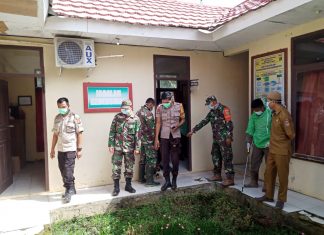 Koramil Mesuji, Posek Mesuji Timur dan Kecamatan Mesuji Timur Besinergi Semprot Desinfektan.