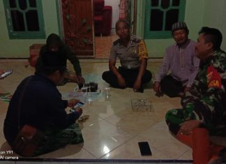 Sinergi Sosialisasikan Pencegahan Covid-19 Babinsa & Babinkamtibmas Anjangsana ke Rumah Warga