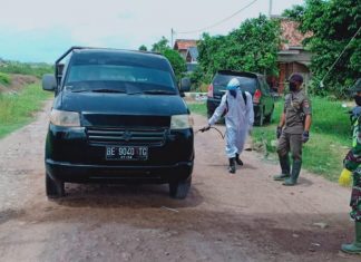 Babinsa Koramil 426-03 Rawajitu Cek Posko Mandiri Covid-19 di Sindang Panggung Rejo