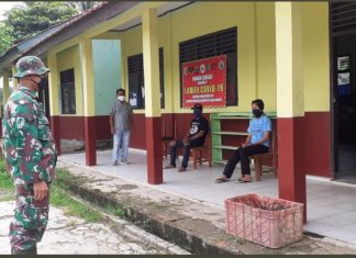 Babinsa Koramil 426-02 Menggala & Aparatur Kampung Cek Warga yang Melaksanakan Karantina
