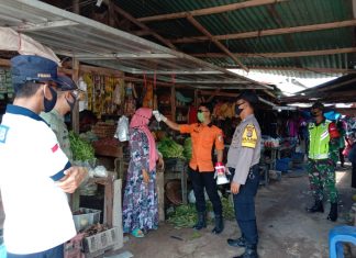Operasi Penegakan Disiplin Mematuhi Protokol Kesehatan di Pasar Gedung Rawajitu aman, Kata Sertu Jauhari.