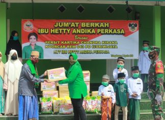 Persit Kartika Chandra Kirana Kodim 0426 Tuba Berbagi Berkah