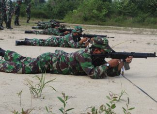 Kodim 0426 Melaksanakan Olah Keprajuritan Menembak di Lapangan Tembak Saka Wira Kartika Tulang Bawang
