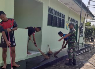 Anggota Kodim 0426 Gotong Royong Siapkan Peresmian Koramil Baru.