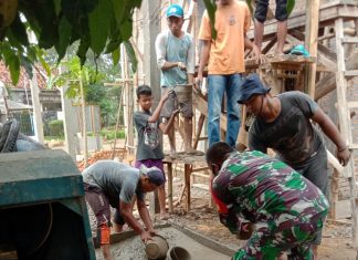 Babinsa Koramil Rawajitu Ajak Warga Utamakan Membangun Tempat Ibadah.
