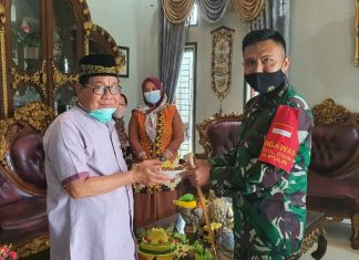 Dandim 0426 Berikan Kejutan Di Hari Jadi Bupati Mesuji