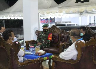 Dandim 0426 Tulang Bawang Pantau Langsung Pergantian Tahun di Kab. Mesuji