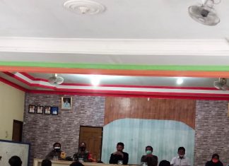 Nabinsa Koramil Banjar Agung Sosialisasi Werving Calon Prajurit TNI-AD di Balai Kampung Banjar Agung.