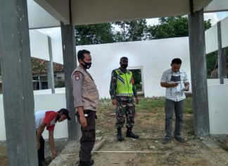 Babinsa Koramil Mesuji Siap Kawal Program Desa Karang Mulya Tahun 2021
