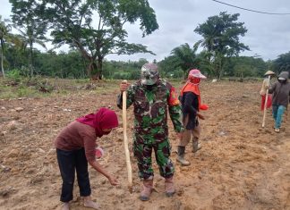 Serka Ngadino Bersama Warga Bangun Kampung Melalui Padat Karya