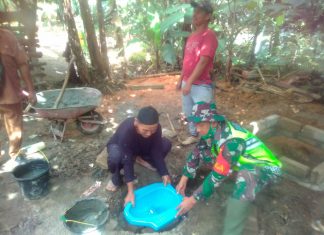 Serda Saridin Bantu Warga Bangun Jamban Sehat di Astra Ksetra