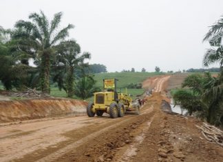Satgas TMMD 112 Kodim 0426 Tuba Pecahkan Solusi Harapan Warga Dua Kampung