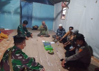 Babinsa Koramil Rawajitu Kunjungi Tokoh Masyarakat Untuk Bersinergi Dorong Warga Ikut Vaksin
