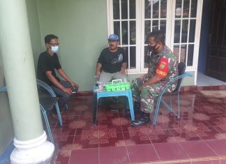 Babinsa Kampung Banjar Dewa Mengajak Tingkatkan Keamanan Kampung Dengan Siskampling