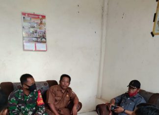 Anggota Koramil 426-05 dan Polri Kompak Lawan Covid 19
