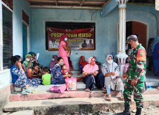 Babinsa Koramil Banjar Agung Serentak Ingatkan Bahaya Covid