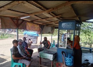 Sertu Yohanes Selalu Ingatkan Masyarakat Agar Tetap Patuhi Prokes