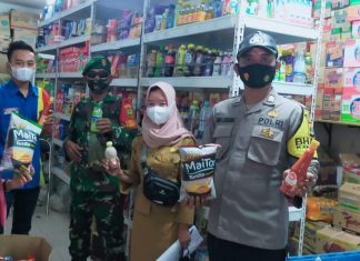 Babinsa dan Petugas Gabungan Sidak Makanan dan Minuman Yang Tidak Layak Konsumsi atau Kadaluarsa