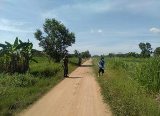Indahnya Kebersihan,Sertu Yohanes Gelar Gotong Royong Bersama Masyarakat