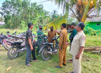 Melalui Komsos, Serda Ludin Mengajak Warga Agar Menjaga Kebersihan Lingkungan dan Tempat Tinggal