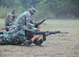 Asah Kemampuan Prajurit, Kodim 0426/Tuba Gelar Latihan Menembak Senjata Ringan