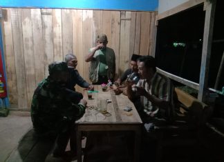 Peduli Keamanan Lingkungan, Sertu Heriansyah Cek Kegiatan Ronda Malam