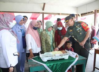 Peringati HUT TNI Ke 77, Kodim 0426 Tuba Gelar Bakti Sosial di Balai Kampung Mekar Indah Jaya