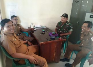 Babinsa Koramil 426-04/BA, Mengajak Masyarakat Untuk Selalu Jaga Kebersihan Lingkungan