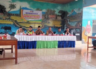 Dukung Pembangunan Desa, Babinsa Sertu Asti Hadiri Musrenbang Desa