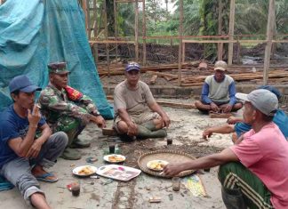 Babinsa Koramil 426-05/PA, Ajak Warga Tingkatkan Kesatuan dan Persatuan