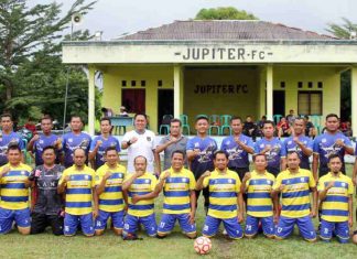 Dandim 0426 Tuba, Ajak Pemuda Karang Taruna Bermain Bola