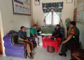 Babinsa Koramil 426-04 Banjar Agung, Melaksanakan Anjangsana Dan Komsos