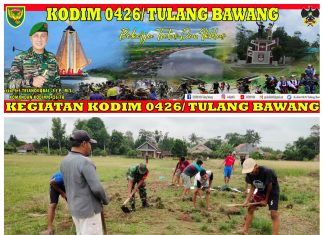 Sertu Winarno Bersama Karang Taruna Bergotong Royong Melaksanakan Kerja Bakti Pembersihan Rumput