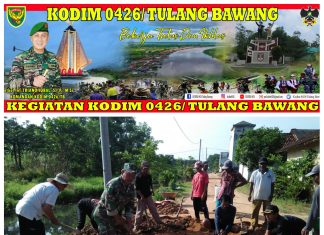 Bentuk Kepedulian Terhadap Warga Binaannya Serma Slamet Riyadi Bersama Warga Binaannya Melaksanakan Pembuatan Parit Jalan Untuk menjaga Kebersihan Lingkungan