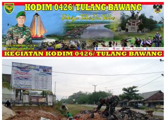 Babinsa Koramil 426-01 Simpang Pematang Bersama Masyarakat Laksanakan Gotong Royong Membuat Parit