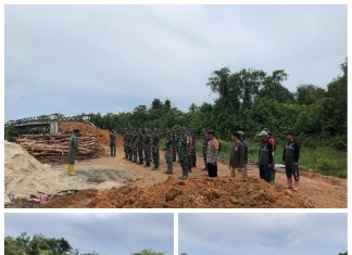 Kompak dan Gotong Royong, Satgas TMMD Kodim 0426/Tulang Bawang Bangun Talud Jembatan di Desa Sungai Badak