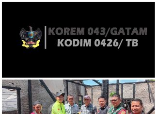Babinsa Koramil 426-02/ Menggala Bersama PLN Meninjau Dan Memberikan Bantuan Kepada warga Yang mengalami Musibah Kebakaran Rumah