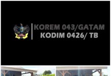 Bersama Warga, Babinsa Koramil 426-02/Menggala Gotong Royong Membangun Rumah