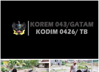 Bantu Aduk Semen, Babinsa 426-04 BA Ringankan Beban Warga Di Penawar Tama