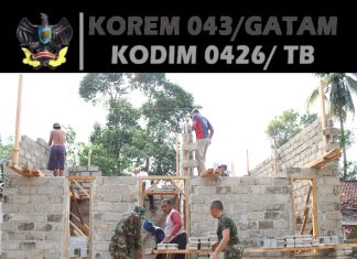 Semangat Gotong Royong Warnai Pembangunan RTLH TMMD Kodim 0426 Bersama Warga Agung Dalam