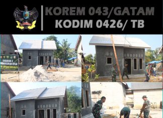 Satgas TMMD ke-125 Kodim 0426/Tulang Bawang Pasang Kayu Teras RTLH di Kampung Moris Jaya