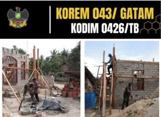 BABINSA KORAMIL 426-05/PENAWAR AJI LAKSANAKAN GOTONG ROYONG BANTU PEMBANGUNAN RUMAH WARGA