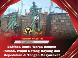 Babinsa Bantu Warga Bangun Rumah, Wujud Gotong Royong dan Kepedulian di Tengah Masyarakat
