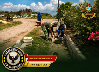 BABINSA 426-03 RAWAJITU GOTONG ROYONG BERSAMA WARGA, WUJUD NYATA KEMANUNGGALAN TNI DENGAN RAKYAT
