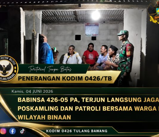 *Babinsa 426-05 Pa, Terjun Langsung Jaga Poskamling Dan Patroli Bersama Warga Di Wilayah Binaan*