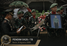 Dandim 0426/TB Pimpin Upacara Pemakaman Militer Serma Susilo