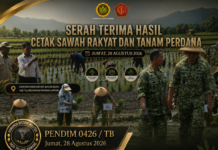 Danrem 043/Gatam Hadiri Tanam Padi Perdana dan Serah Terima Hasil Cetak Sawah Rakyat di Tulang Bawang